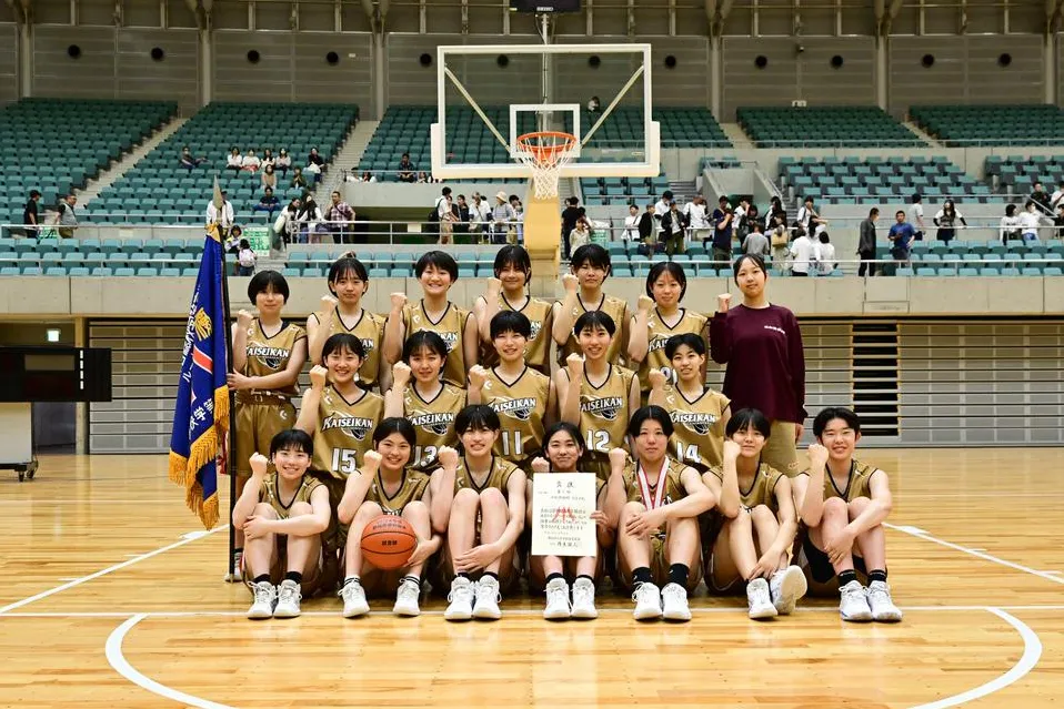 バレーボール 女子 開脚